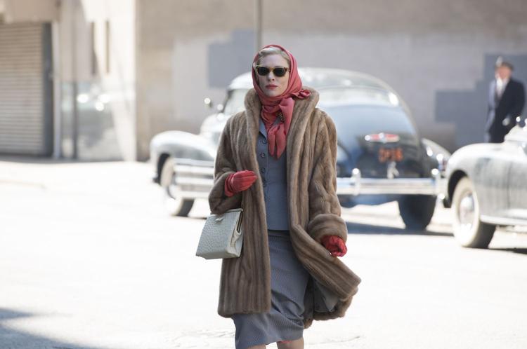 I 'Carol' fra 2015 viser Cate Blanchett, hvordan man kan se classy ud, når frosten niver i kinderne. 