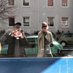 Selvportræt. Rasmus Halling Nielsen er født i 1983 og uddannet fra forfatterskolen. Modtager af Dan Turèll medaljen, blogger på: alssolar2.wordpress.com 