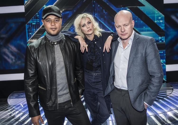 LIVE. De tre dommere har udvalgt deltagere til det første liveshow. Foto: Mogens Flindt. 