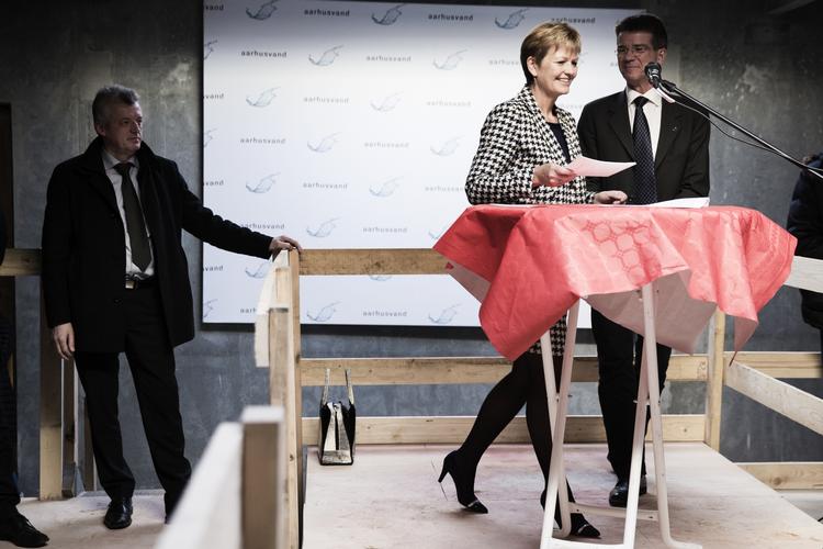 Magtfuld. Miljø- og fødevareminister Eva Kjer Hansen er blevet beskyldt for at være for tæt med den kontroversielle interesseorganisation, Bæredygtigt Landbrug. 