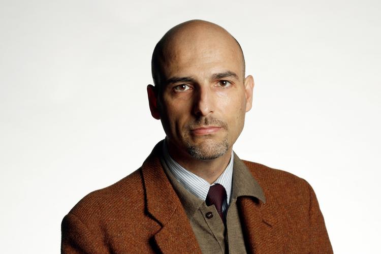 TAB. Oversætter Thomas Harder kalder det sørgerligt, at verden ikke længere skal beriges af Umberto Eco's høje debatniveau. 