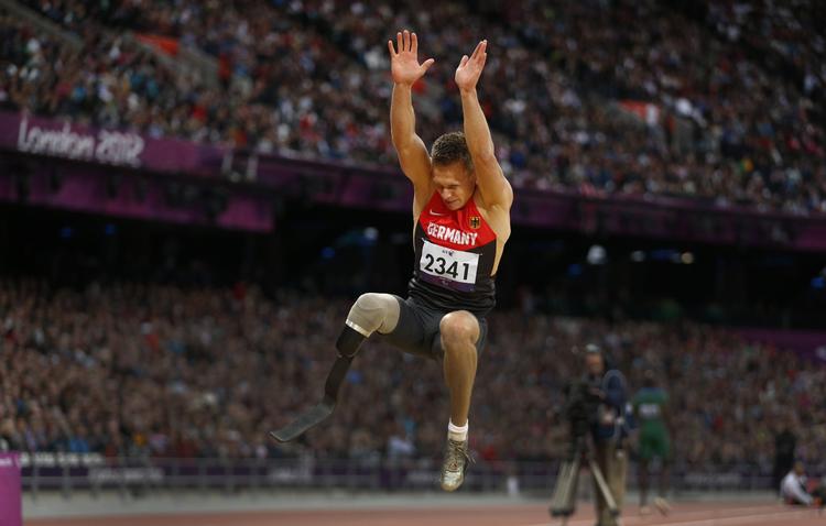 OL-GULD. Markus Rehm sejrede ved Paralympics i London for snart fire år siden. Nu vil han på skamlen og slå de 'raske' i Rio. 