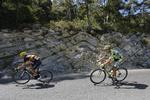 Sejr. Contador (th) vandt dagens etape i Portugal og kørte sig på podiet, mens landsmanden Valverde (tv) stødte Van Garderen fra tronen i Ruta del Sol. 