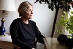 håb. Rie Ørskovs søster omkom sammen med mand og to børn på 'Scandinavian Star'. Hun mener, sammen med flere andre overlevende, at myndighederne skal tage de nye oplysninger om planlagte brande alvorligt. 