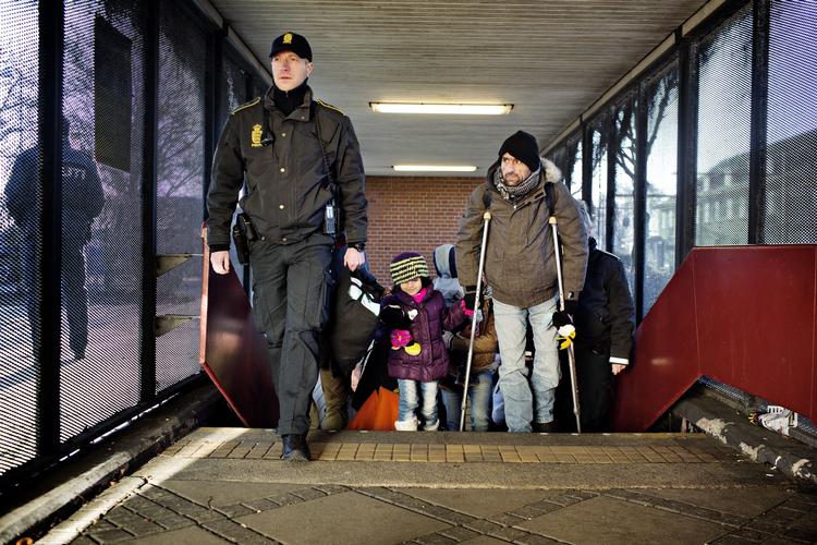 kontrol. 2.218 personer har søgt asyl i Danmark siden grænsekontrollen, hvilket i gennemsnit er knap 317 personer per uge. 