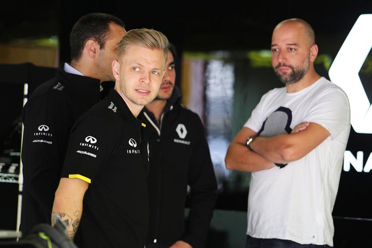 TVIVL. Kevin Magnussen og kolleger fra Renault-lejren var ikke helt vilde med det, de mandag så under testen af holdets racer. 