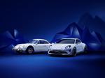 GENFØDT. Alpine gør klar til en ny karriere. Det sker med en kompakt sportsvogn (forrest) med 300 hestekræfter. Bagest den klassiske Alpine A110 