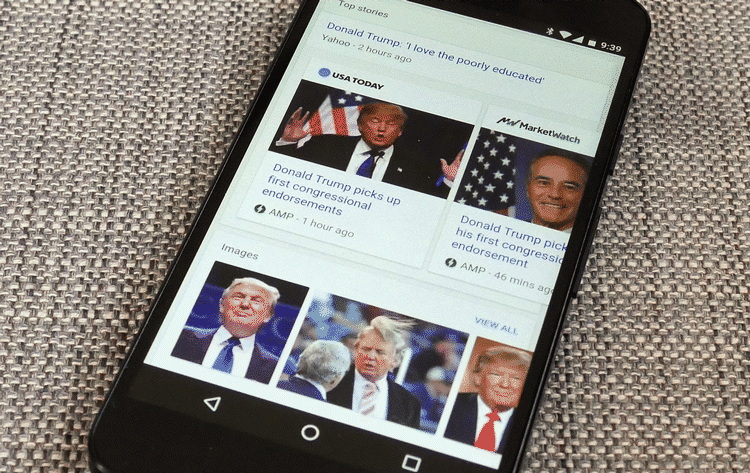 KVIKT. Det lille grønne lyn og bogstaverne »AMP« indikerer, at der er tale om en historie, der benytter Googles AMP-system til at komme hurtigt frem til din smartphone-skærm (Foto: Morten Bay). 