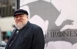Langsom. George R.R. Martin har lagt alle side-aktiviteter væk, så han kan  koncentrere sig om at skrive sjette bog i serien Game of Thrones færdig. 