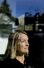 Karen-Margethe Pedersen og en nabo havde, før de købte  nyudstykkede grunde ved siden af Charlottenlund Travbane,  bedt Skat om at oplyse, hvad de ville komme til at betale i grundskyld. Svaret var, at de skulle regne med at betale det samme som naboerne på de ældre grunde, nemlig omkring 30.000 kroner. Regningen blev det dobbelte. 