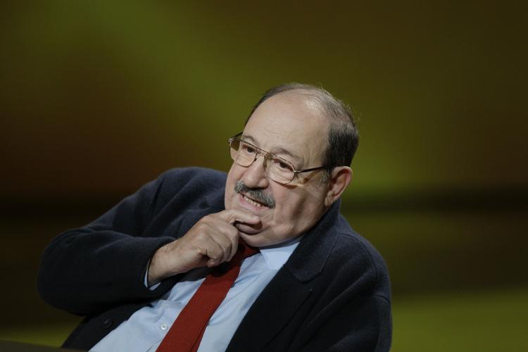 Hurtig. Bogen var planlagt i forvejen, men efter Ecos død er den i al hast blevet gjort færdig. 