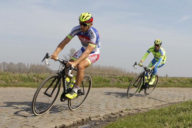 Verdensmester. Peter Sagan (tv) har masser af top-10-resultater på de vanskelige underlag i Belgien, Frankrig og Holland. 