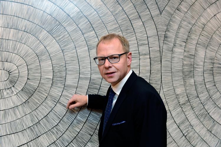 kommunikationsbrist. Nykredit med Michael Rasmussen i direktørstolen bliver kritiseret for at have ført en dårlig kommunikation over for kunderne. 