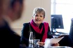 afbrudt. Eva Kjer Hansen fotograferet i onsdags på et samråd, der blev afbrudt, fordi rød blok ikke ville deltage i et møde med en minister, hvis fremtid var usikker. 
