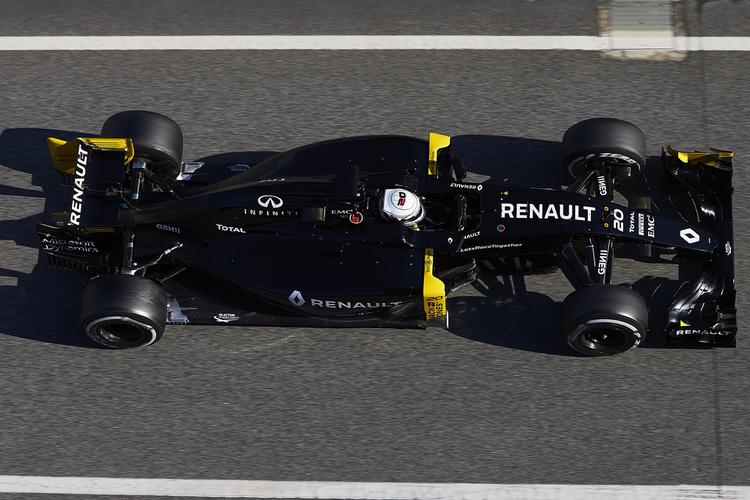 Magnussen. Danskerens RS16-racer skal køre fire kvalifikationer efter det eksisterende system, inden det nye træder i kraft. 