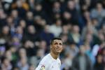 øvdag. Real Madrid og Ronaldo får svært ved at vinde det spanske mesterskab. Efter nederlaget til Atletico Madrid ligger Real nummer tre med ni point op til rivalerne fra Barcelona. 