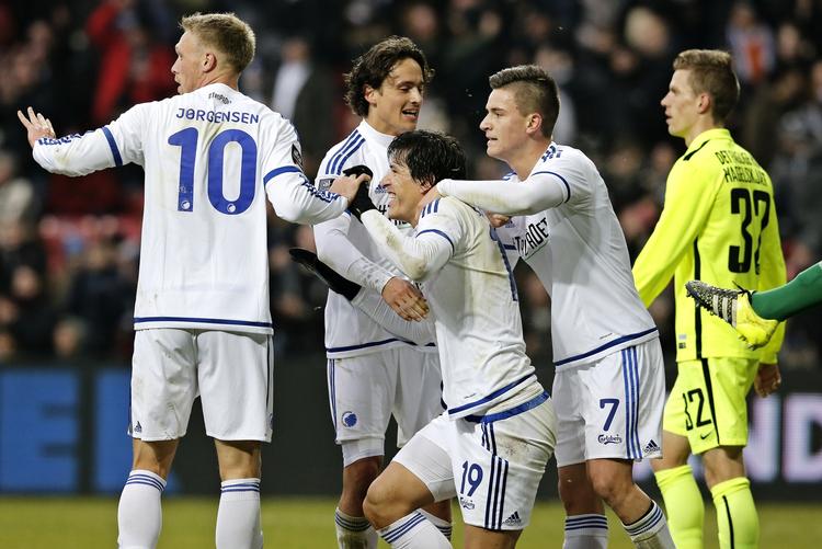 Måååååål. Santander (i midten) og Jørgensen (tv) scorede de to mål for Superligaens tophold. 