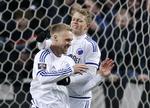 Kontroversielt. Nicolai Jørgensen begik frispark kort inden, han scorede sejrsmålet for FCK. 