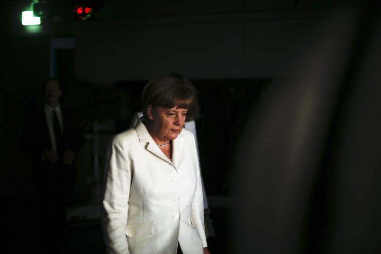 MEDVIND. Den tyske forbundskansler, Angela Merkel, møder politisk opbakning efter sin seneste store tv-optræden. Vælgernes gunst halter dog stadig. 