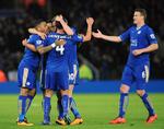 Uafgjort. Leicester jubler efter holdets Daniel Drinkwater udlignede til 1-1. Kampen endte 2-2. 