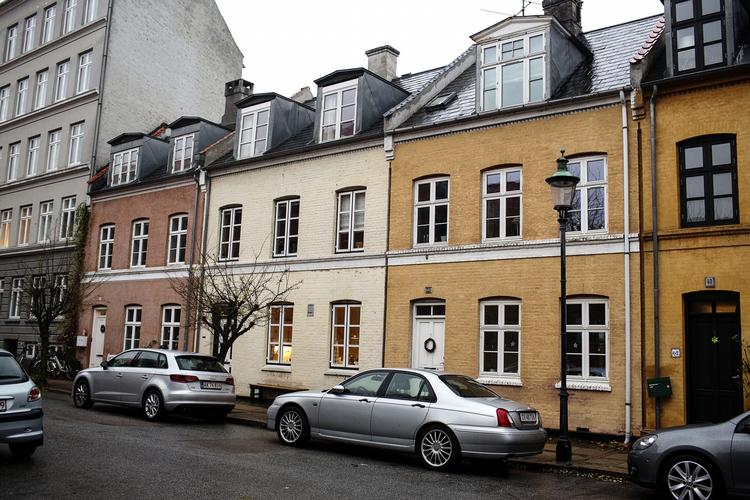 dyrere. Huspriserne steg med 6,1 procent i gennemsnit sidste år, mens ejerlejlighederne hoppede med hele 11,4 procent. 