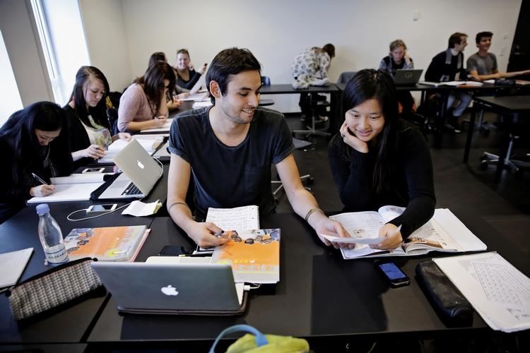 Lukning. Københavns Universitet har lukket for optaget på 13 små fag. Hvorvidt der åbnes op for nye studerende igen, er universitetet i øjeblikket ved at beslutte. 