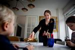 Pension. Julie Kragh er 38 år og for hende ligger pensionsdagen langt ude i fremtiden. 