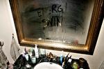 GENNEMTRÆK. Lufter man ud med gennemtræk, så fjernes tre gange så meget af forureningen som ved at åbne ét vindue. 