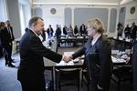 trepartsforhandling. Formanden for FTF, Bente Sorgenfrey, vil gerne undgå, at der bliver en stærk utilfredshed blandt danskerne om, at flygtninge favoriseres, når der skal fordeles jobs. 