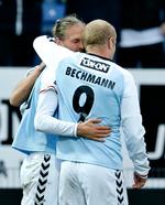 Målscorere. Nicolaj Madsen (til venstre) nettede to gange og Tommy Bechmann en enkelt, da SønderjyskE i går vandt 3-1 over Brøndby i Haderslev. Foto: Jens Dresling 