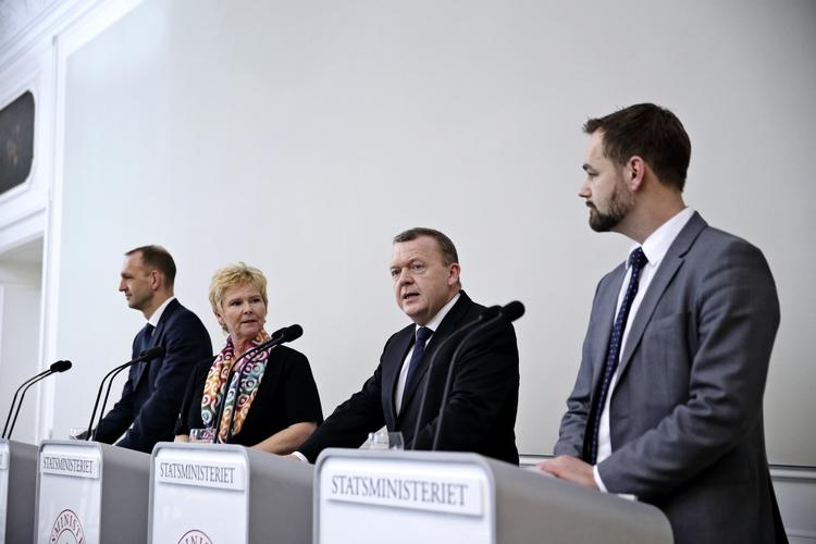 Trepart. LO's formand slog allerede, da trepartsforhandlingerne begyndte, fast, at de skulle handle om mere end flygtninge 