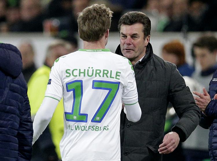 målhelt. Wolfsburgs træner Dieter Kecking takkede matchvinder André Schürrle for kampen. 