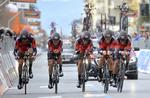 Teamwork. BMC-holdet var hurtigst af alle, da Tirreno-Adriatico blev skudt i gang. 