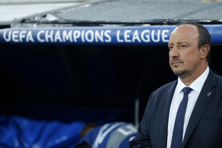 jobskifte. Rafael Benitez havde tilhængerne på nakken fra første færd som træner i Real Madrid. Spanieren blev da også i januar fyret efter et halvt år i den ambitiøse storklub. 