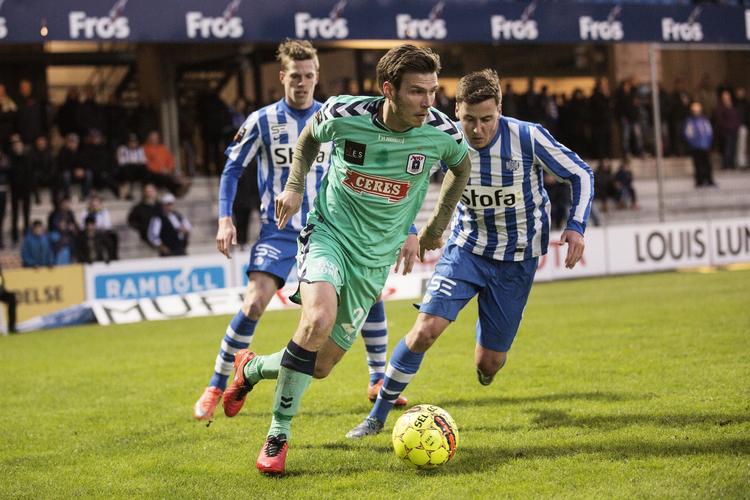 2-1. Esbjerg er kommet godt fra start i forårssæsonen. Og nu ser nedrykningen ud til at være på afstand. 