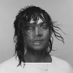 Skift. Musikeren Anohni, der tidligere var kendt som den mandelige artist Antony Hegarty, har ikke blot udskiftet kønnet på hendes nye musik. Også lyden er en ganske anden. 