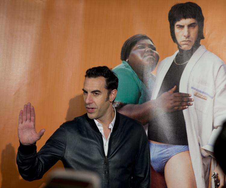PREMIERE. Her poserer Sasha Baron Cohen til premieren på hans film 'Grimsby' i amsterdam i feburar i år. 