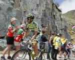 Tæt. Contador er 15 sekunder efter den førende rytter. 