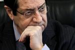 Hovedbrud. Den cypriotiske præsident, Nicos Anastasiades, advarer om, at EU's forhandlinger med Tyrkiet om en flygtningeaftale truer Cyperns skrøbelige forsøg på at skabe en fredsaftale for den delte ø. Den græsk-cypriotiske leder vil ikke være med til at genstarte forhandlinger om tyrkisk EU-medlemskab. 