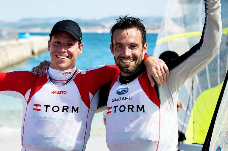 VM-sølv. Det bedste resultat for Anders Thomsen (tv.) og Jonas Warrer (th.) var VM-sølvet i 2014. 