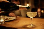 Bubbles. Her er det fra Cava Bar Mar y Montana i Nikolajgade 18, som fortsætter uændret. 
