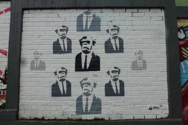 MOTIVVALG. Stil og motivvalg er vidt forskellig på Praça São Judas Tadeu-gaden. Foto: Poul Husted 