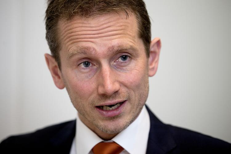 Gættekonkurrence. Venstres næstformand, Kristian Jensen, har udløst en nervøs gættekonkurrence blandt sine partifæller på Christiansborg 