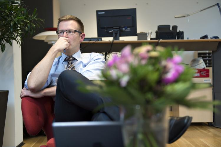 Svar Socialdemokraten mangler fortsat svar på sine fire måneder gamle spørgsmål om centralt lovforslag, der andenbehandles i dag. 