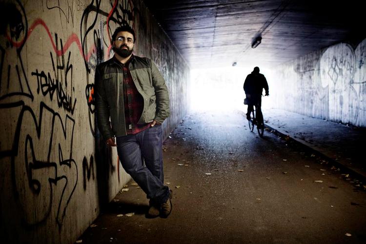 Forfatter. Ahmad Mahmoud blev sidste år offentligt kendt for sin debutroman ’Sort land’, der handler om hans opvækst i Askerød. Mahmoud har siden da blandet sig i debatten om imamer, islam og moskeer. Arkivfoto: Martin Lehmann 