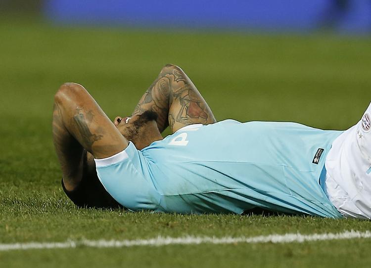 øvdag. PSV's Juergen Locadia ærgrer sig over at have brændt en chance, som kunne have givet hollænderne sejren, inden de tabte det hele i straffesparkskonkurrencen. 