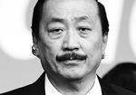 Dragemanden. Vincent Tan, ejer af Cardiff (th.) 