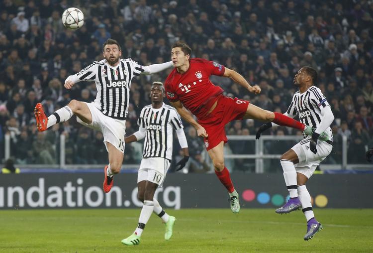 2-2. Første opgør mellem de to storklubber, Juventus og Bayern München endte uafgjort i Italien. 