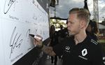 Indskrivning. Kun 21 andre personer i verden har samme job som Kevin Magnussen. 