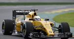 træningsrunder.  Kevin Magnussen styrer sin nye Renault-racer rundt på en af de i alt 15 træningsomgange det blev til tidligt fredag i Melbourne. 